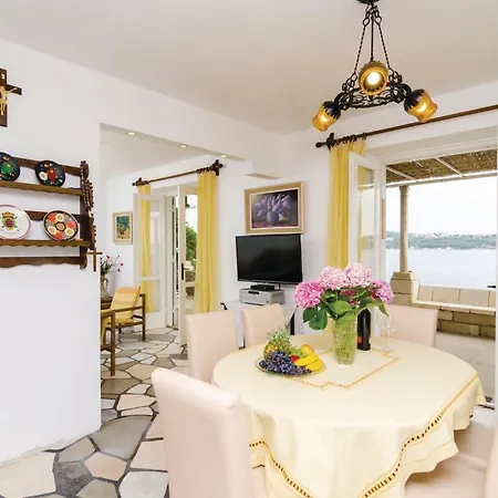Awesome In With House Sea View *