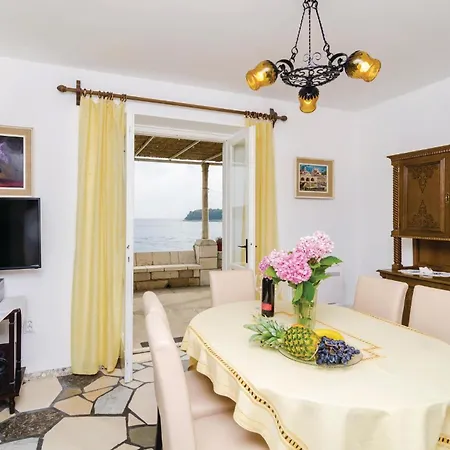 Two-bedroom In Prázdninový dům